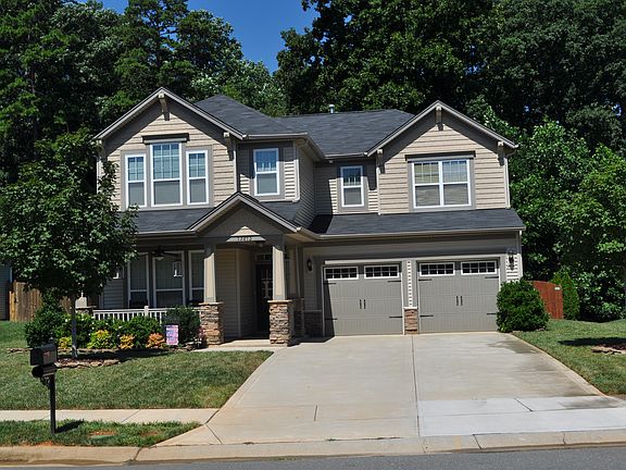 2nd image of 13213 Reunion St