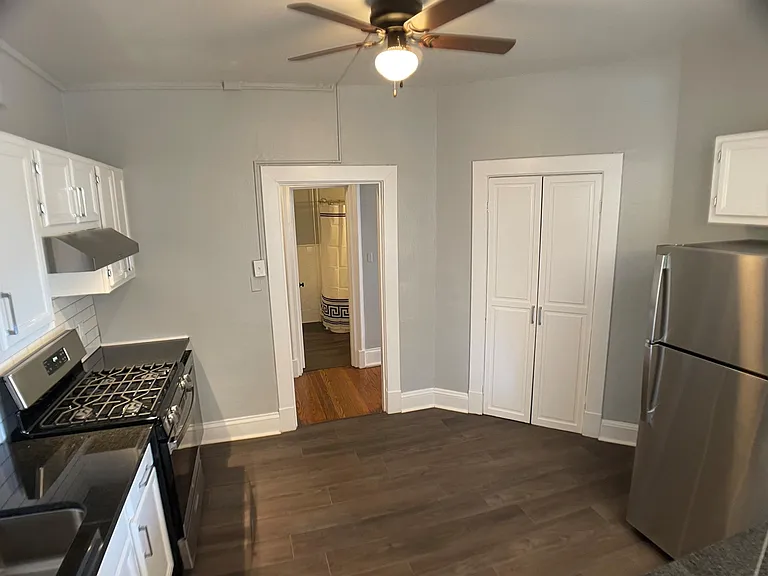 4804 Gosnold Ave #2 — Photo 12