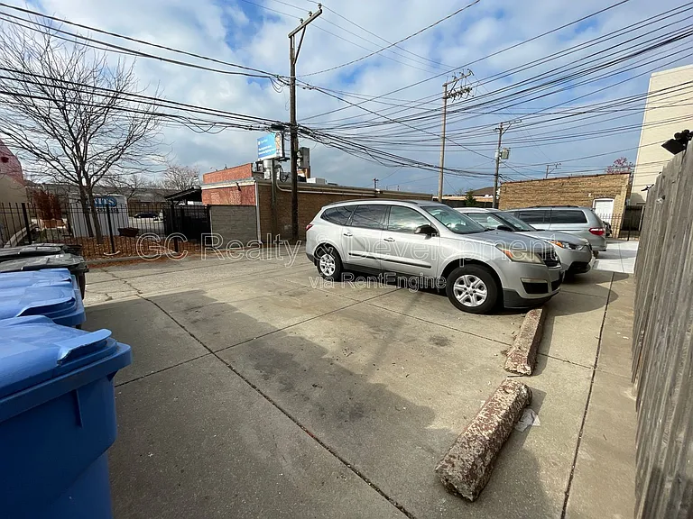 7512 N Claremont Ave #2 — Photo 21