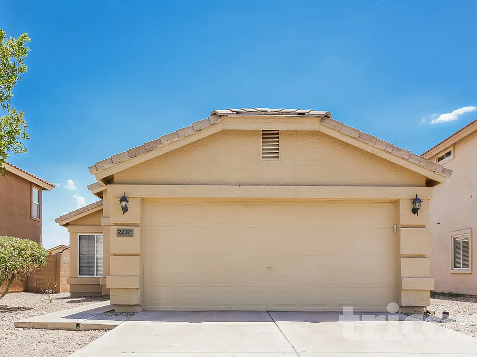 22371 W Solano Dr