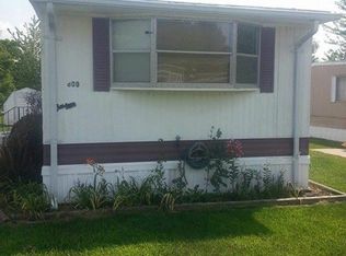 808 E 1st St, Wilton, IA 52778