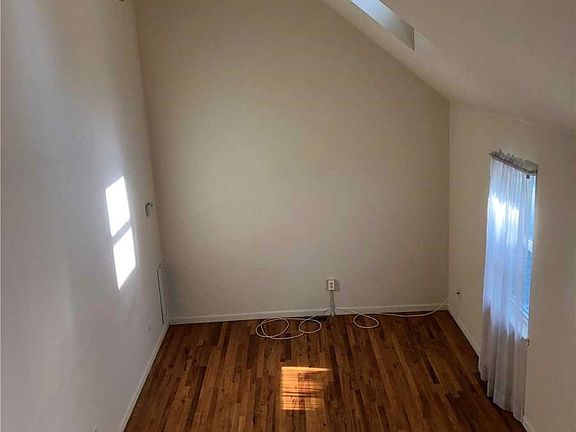3rd image of 34 Grove St Unit 1