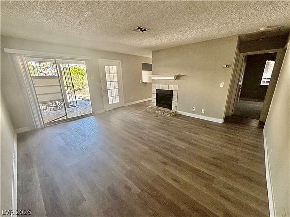 2nd image of 213 N Lamb Blvd Unit E