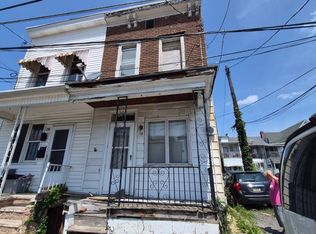 17 E Cherry St, Mount Carmel, PA 17851