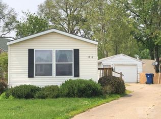 1916 3rd Ave S, Denison, IA 51442