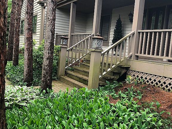 3rd image of 3913 Wyndwood Dr