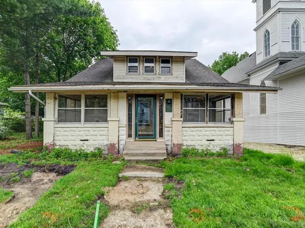 105 West Hudson Street, Mazomanie, WI 53560