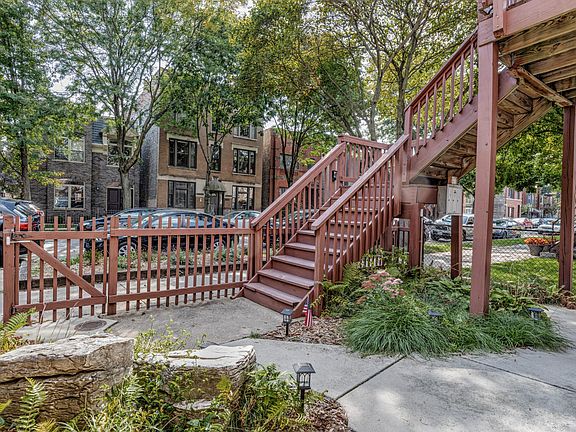 3rd image of 2604 W Superior St #2
