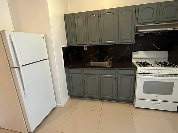 3rd image of 1770 Broadway #2