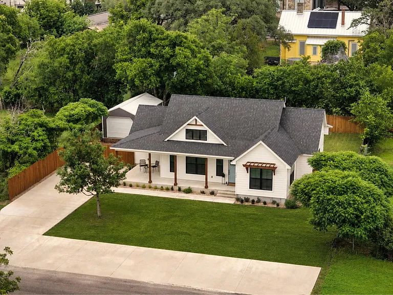 402 E Ash Dr — Photo 8