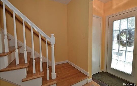 3rd image of 2229 Vinsetta Blvd