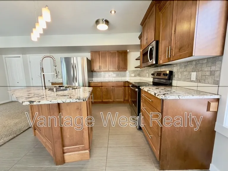 2866 Auburn Rd #1 — Photo 2