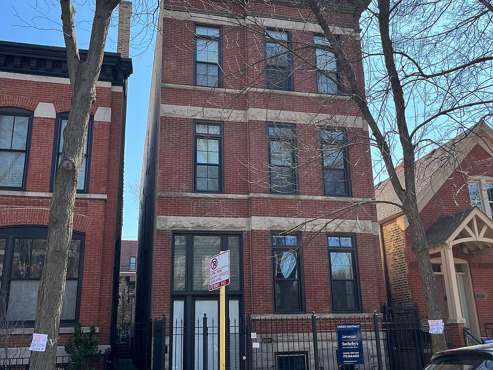 1st image of 2029 N Kenmore Ave #2
