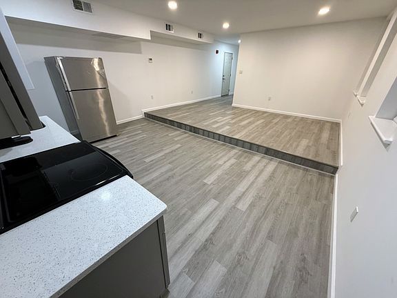 5th image of 2650 E Somerset St #2652-2F