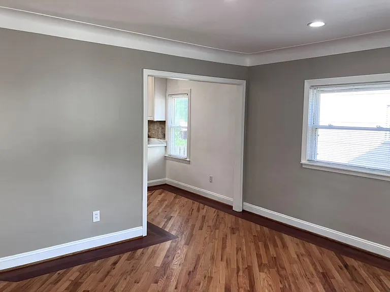 8072 Superior Ave — Photo 7