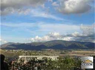 18516 Olympian Ct, Santa Clarita, CA 91351