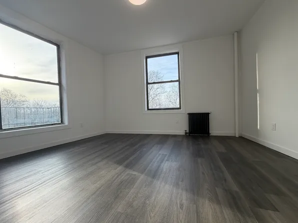 720 Riverside Drive image 2 of 6