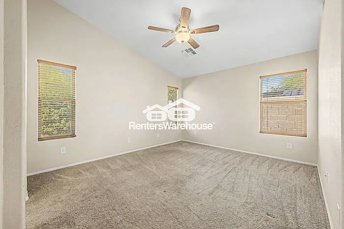 29169 N Rosewood Dr — Photo 13
