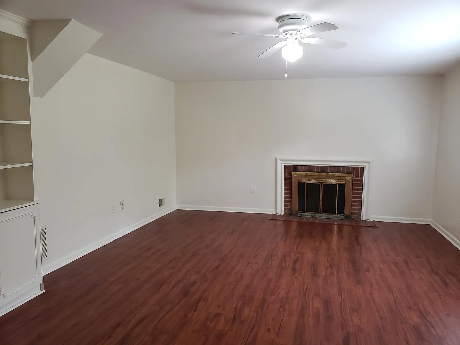 4 bed, 2740 sqft, $4,700 — Photo 3