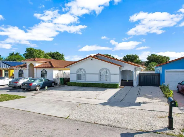 7685 W 30th Ln, Hialeah, FL 33018