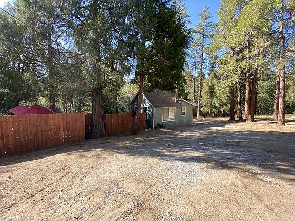 5th image of 54760 Fern Dr