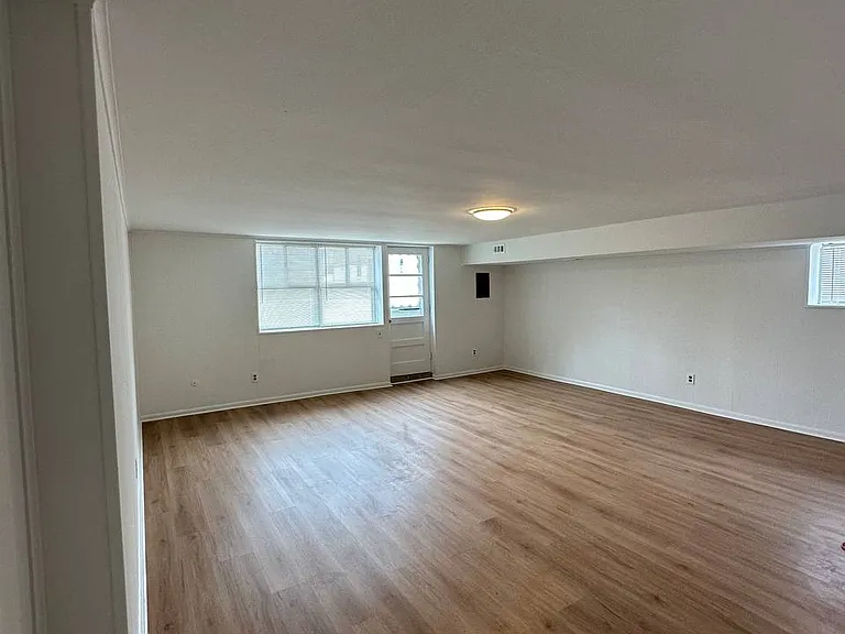 435 Rennard St #2 — Photo 9