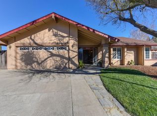 9980 Meadowtree Ct, Elk Grove, CA 95624