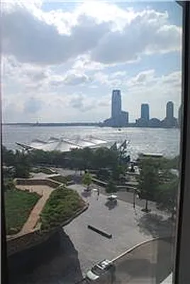 Sold by R New York | media 23