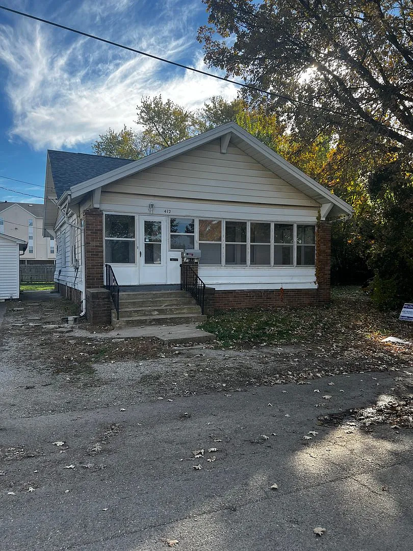 412 Taylor Ave. - Charleston — Photo 2