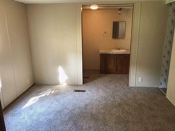 4th image of 65 Harold Dr #65