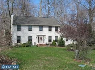 122 Whitney Dr, Avondale, PA 19311