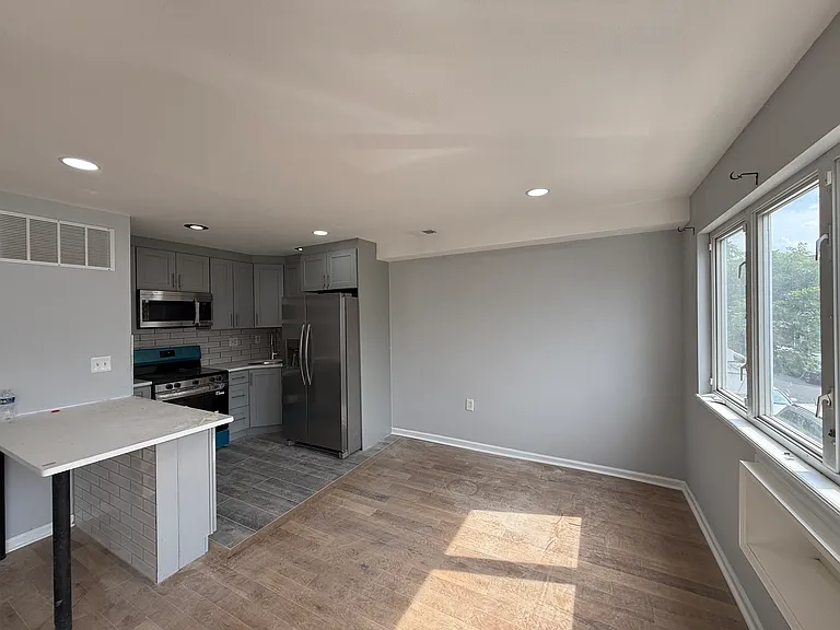 2611 S 9th St #2 — Photo 3