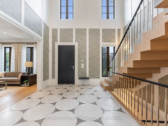 4th image of 20 Sunbeam Ave