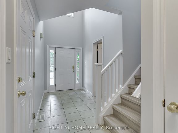 4th image of 2206 Coronation Dr