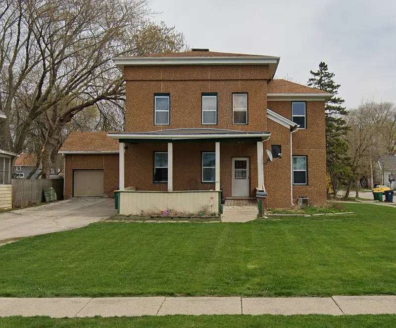 3 bed, 1.5 bath, $1,699 — Photo 1