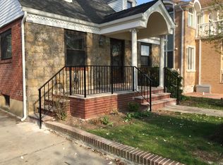 7559 185th St, Fresh Meadows, NY 11366