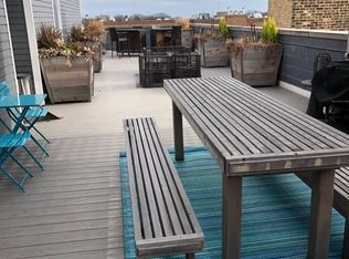 910 Hinman Ave APT 4S, Evanston, IL 60202