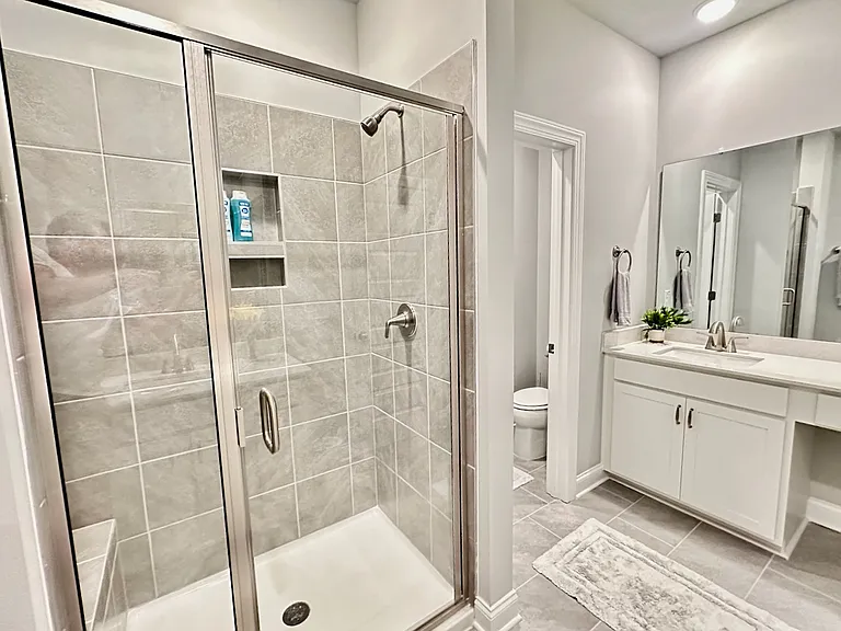 1253 S Blount St #201 — Photo 15