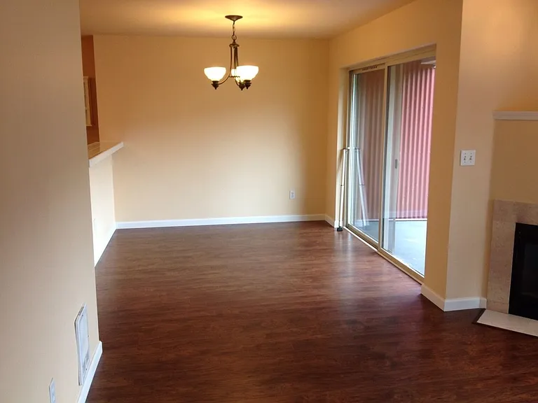 9520 1st Ave NE #C303 — Photo 3