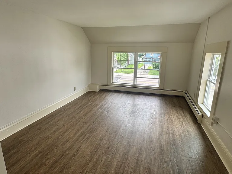 62 S Main St — Photo 15
