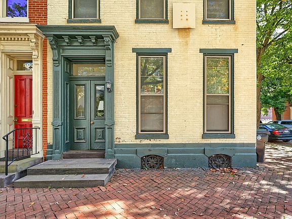 3rd image of 801 Green St APT 3