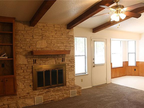 4th image of 505 Meadowcreek Cir