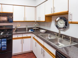 Hunters Manor, Cleveland, OH 44130