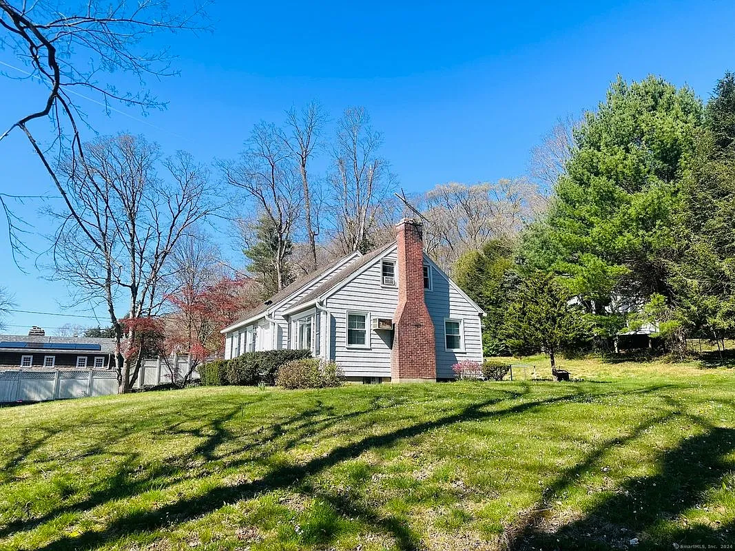 4 bed, 3.0 bath, 2516 sqft, $6,500 — Photo 3