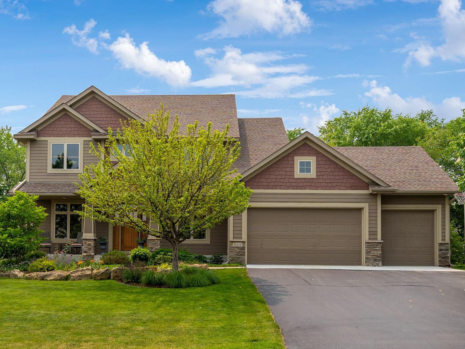 654 Woodland Way, Eagan, MN 55123 Zillow