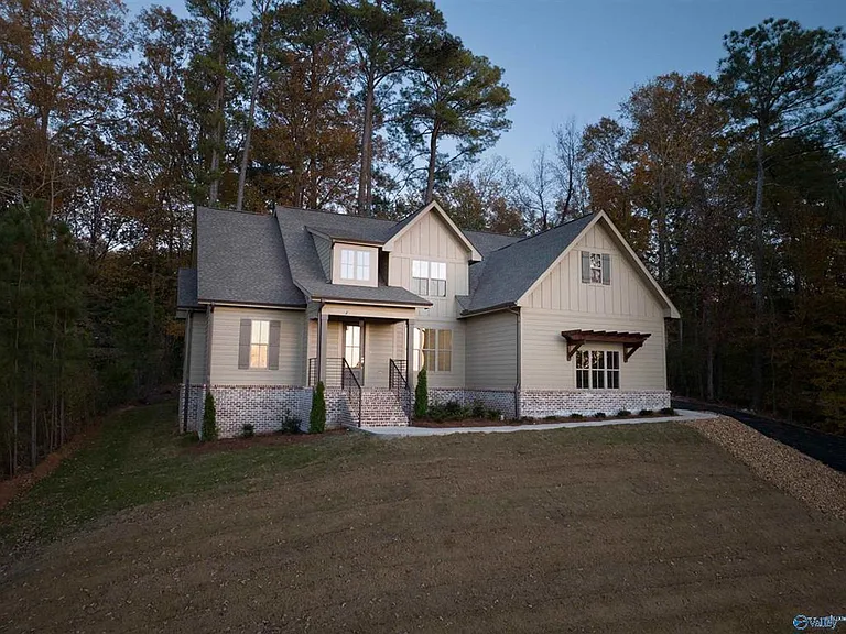 3445 Creek Path Rd — Photo 2