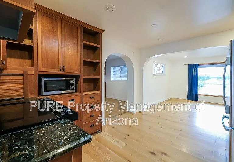 2817 N 51st St — Photo 1
