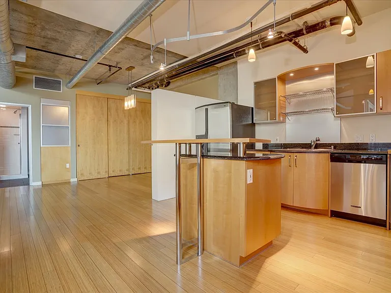 1401 Wewatta St #705 — Photo 6
