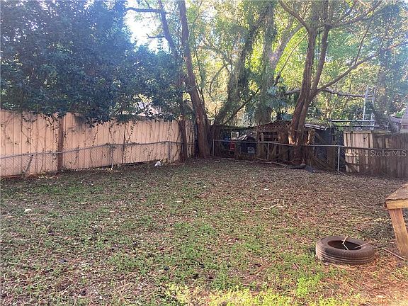 2nd image of 612 N Lakewood Ave