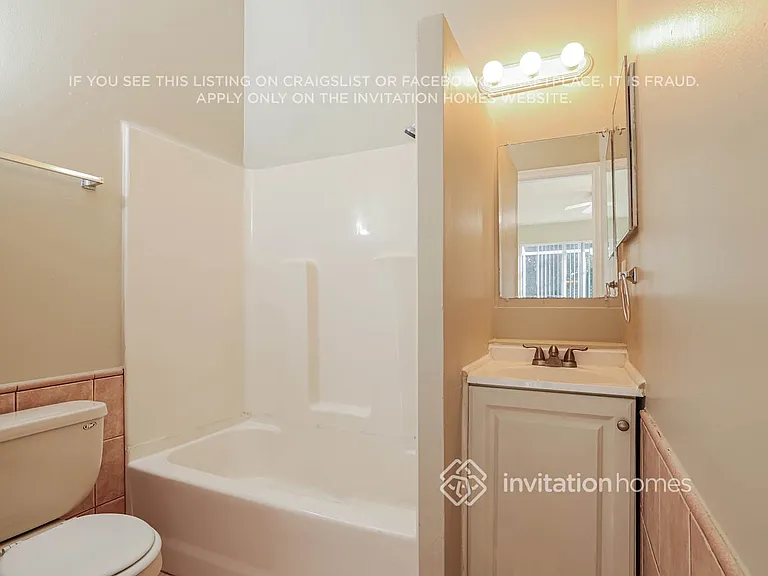 1081 Fairfax Cir W — Photo 16